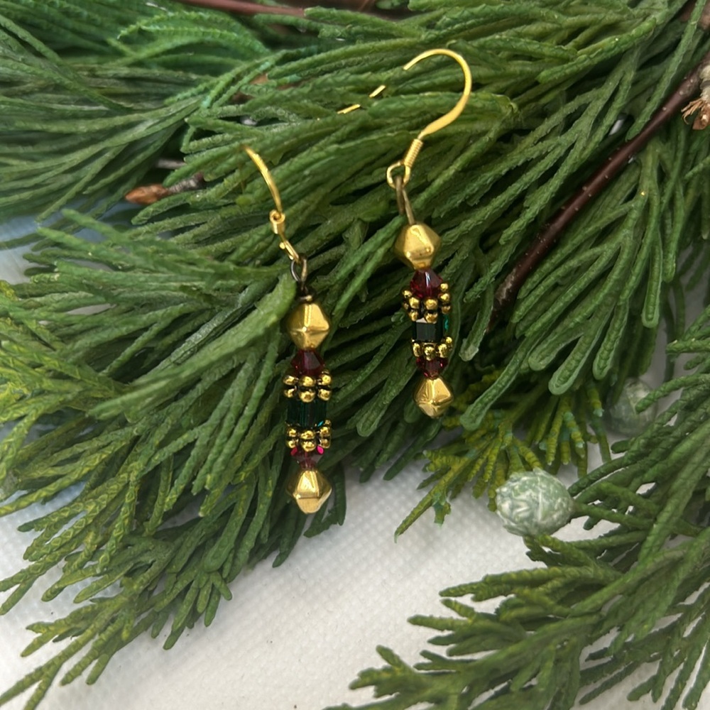 Christmas gold beads with red and green Swarovski crystals